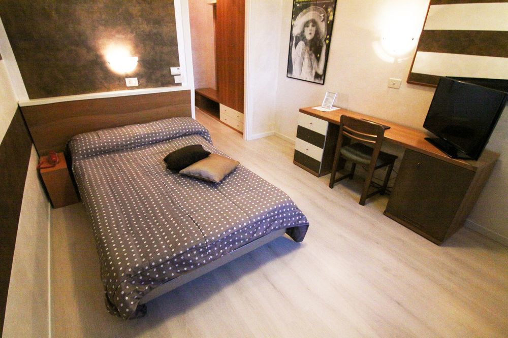 Hotel Santin Pordenone Esterno foto